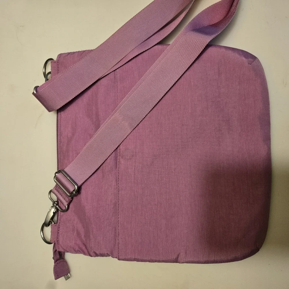 Baggallini Crossbody Purse Quad Zip Travel Bag Lavender Purple Nylon VGUC
